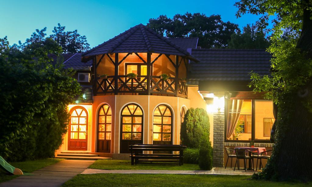 Guesthouse Villa Elizabet Palić Dış mekan fotoğraf