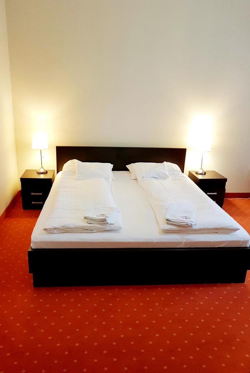 Guesthouse Villa Elizabet Palić Dış mekan fotoğraf